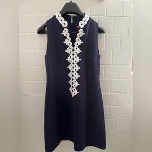 Lilly Pulitzer sleeveless navy and white dress. Size M